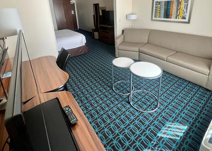 Hotel Fairfield By Marriott Star Valley 3*