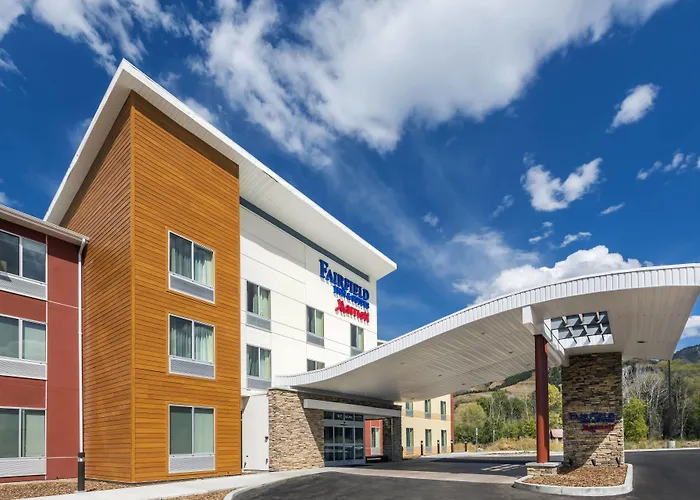 Hotel Fairfield By Marriott Star Valley 3*